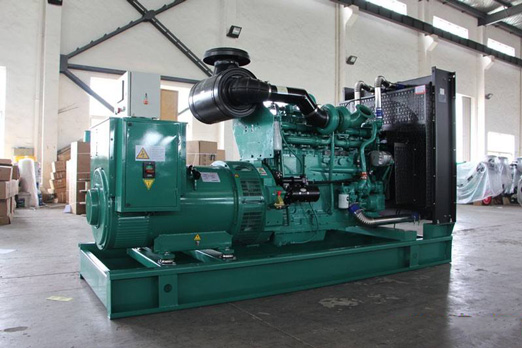 百色320kw康明斯柴油发电车出租_COPY_COPY